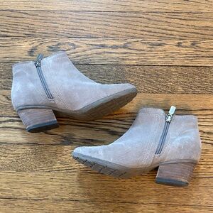 Blondo Women's Tan waterproof Ankle Boots, 6.5